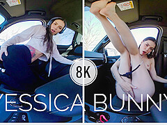 Yessica Pussy Masturbation In The Car