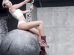 Miley Cyrus Wrecking Ball (2013) Uncensored Leak