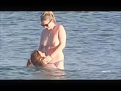 TWO TOPLESS LESBIANS AT A GREEK BEACH !!!