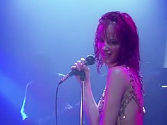 Juliette Lewis, Dru Berrymore, Brigitte Bako in Strange Days (1995)