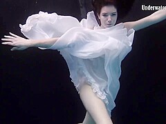 Andrejka Demonstrating Sexy Body In Artistic Underwater Photoshoot