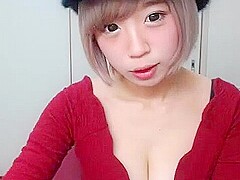 Erotic live chat with cute beautiful girl