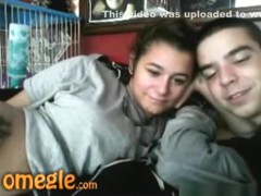 Dude convinces his girl gf to fuck online on omegle