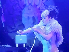Burlesque Strip SHOW 103 Story Ov Thee I Aerial