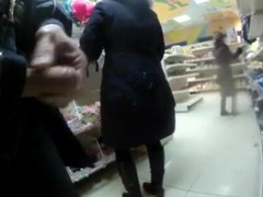 Flash cum in supermarket 19