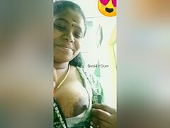 Today Exclusive-shy Mallu Bhabhi Showing Her Boobs