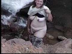 Sexy BBW wife flashing