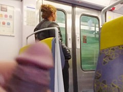 masturbation dans le train