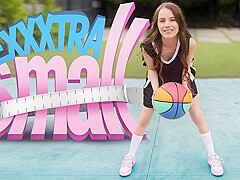 Basketball Trainer With Sia Wood