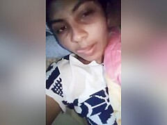 Today Exclusive -cute Desi Girl Shows Her Boobs And Wet Pussy