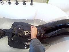 Asian Latex Doll Water Breathplay