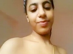 Tamil Ponnu Nude Selfie