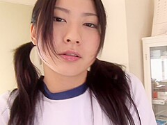 Asian slut gives it all up in the examination room
