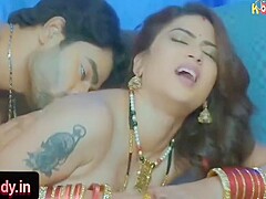Dhudh Dene Ke Bahane Bhabhi Ko Mast Choda