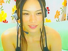 Erotic live chat with cute beautiful girl