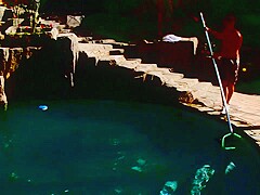 Lucky pool boy gets to clean something else than a dirty pool!