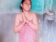 Desi Indian Bathroom Sex (cheating Wife Amateur Homemade Wife Tamil 18 Year Old Indian Uncensored Ja