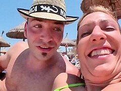 Vom Strand Zu Einem Geilen Fick Abgeschleppt