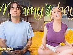 Exploring Stepmom S Wet Holes With Dee Williams